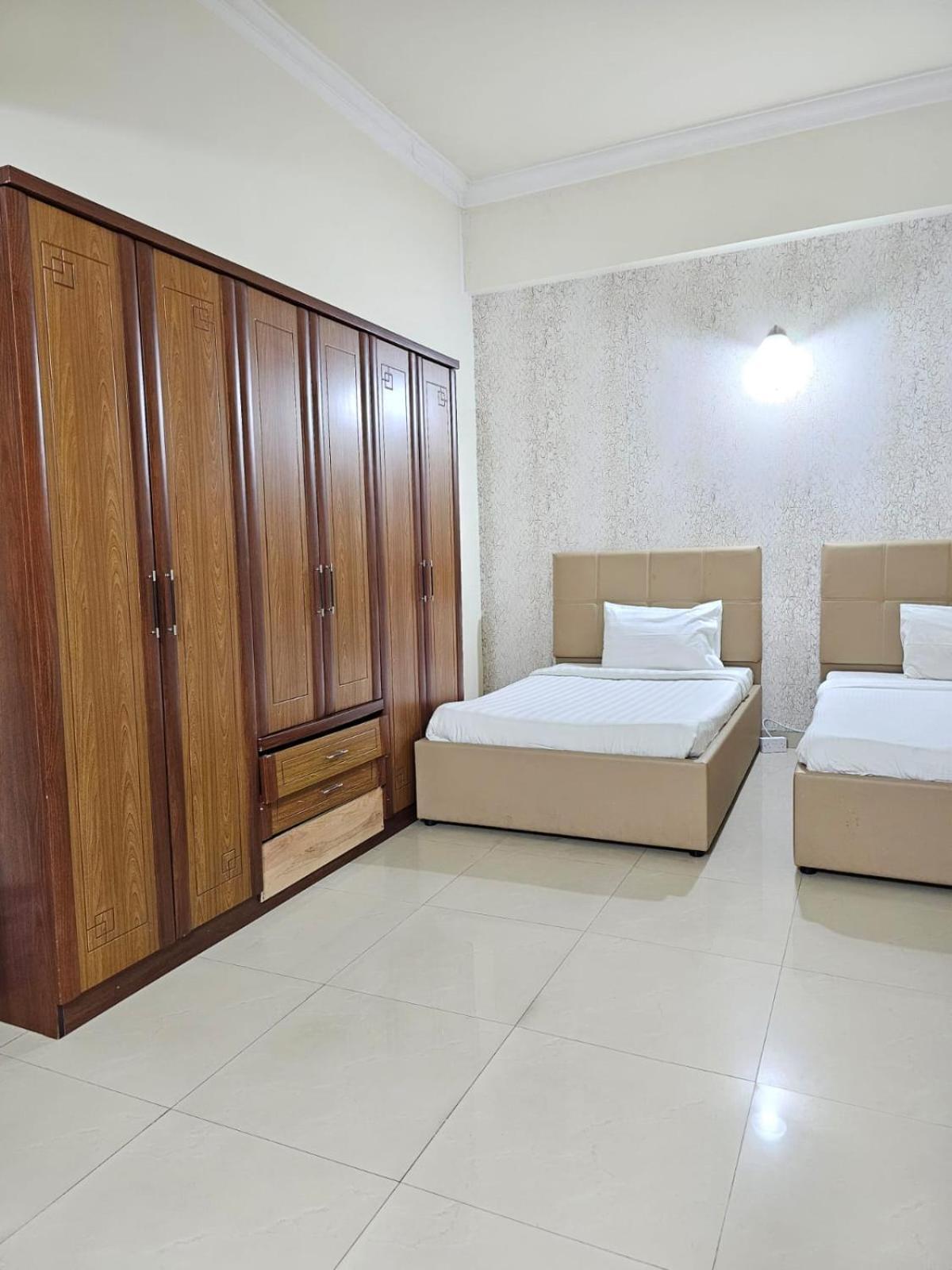 Al Sahab Tower Apartment