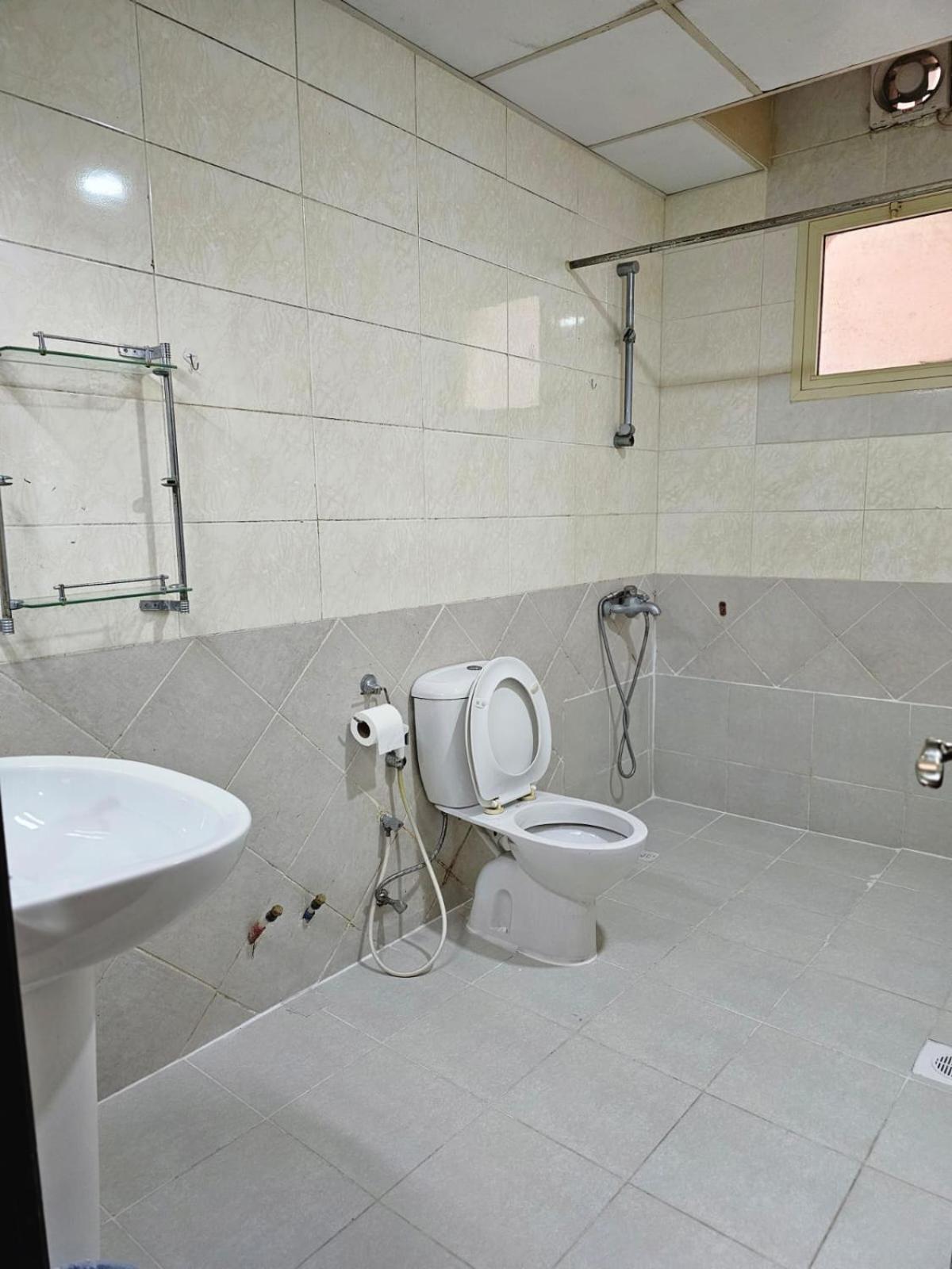 Al Sahab Tower Apartment